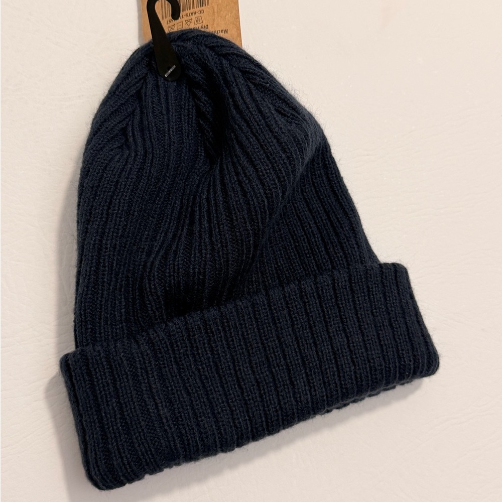 Clear Creek‎ Black Knit Beanie - Picture 3 of 3